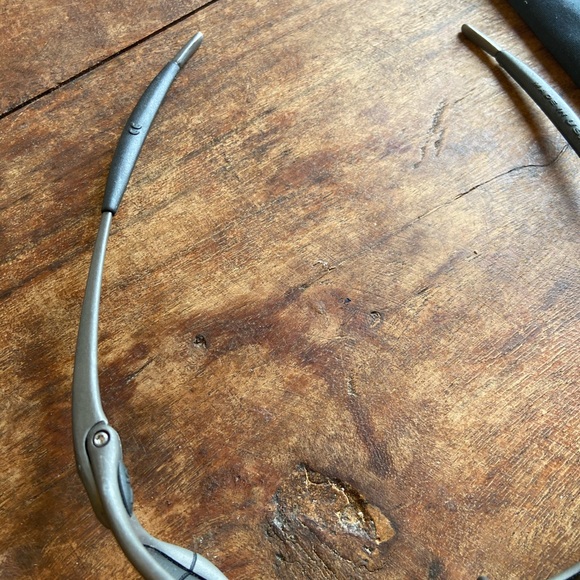 Men’s Vintage Oakley Juliet X-Metal 1st Gen Shades - Picture 2 of 6